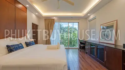 PAT21801: Four Bedroom Seaview Villa in Patong. Photo #36
