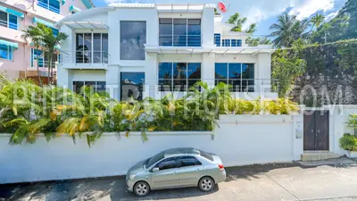 PAT21801: Four Bedroom Seaview Villa in Patong. Photo #51