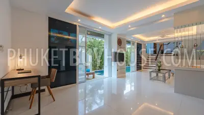 PAT21801: Four Bedroom Seaview Villa in Patong. Photo #24