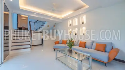 PAT21801: Four Bedroom Seaview Villa in Patong. Photo #11