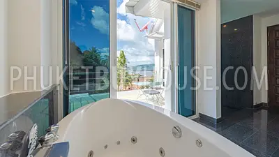 PAT21801: Four Bedroom Seaview Villa in Patong. Photo #39