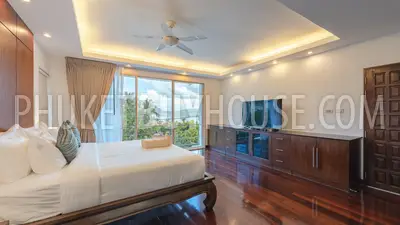 PAT21801: Four Bedroom Seaview Villa in Patong. Photo #44