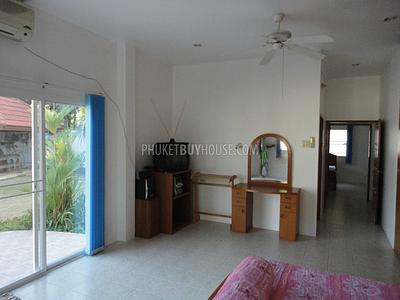 RAW4311: Amazing 4 Bedroom Villa with a Tropical Garden in Rawai. Photo #21