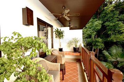 SUR4326: 1 Bedroom full furnished 50 sqm. Apartment in Surin Beach. Photo #2