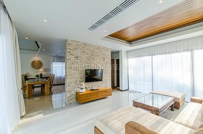 LAY4263: Stunning 4 Bedroom Balinese style pool villa. Photo #14