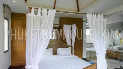 LAY4263: Stunning 4 Bedroom Balinese style pool villa. Photo #16