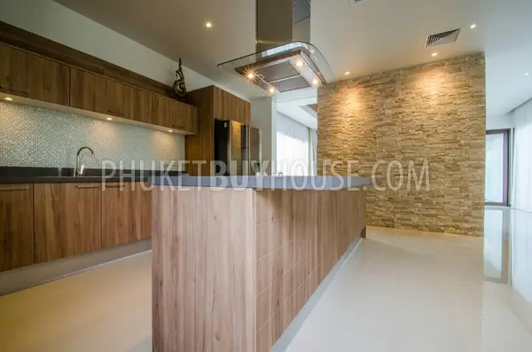 LAY4263: Stunning 4 Bedroom Balinese style pool villa. Photo #17