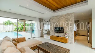 LAY4263: Stunning 4 Bedroom Balinese style pool villa. Photo #21