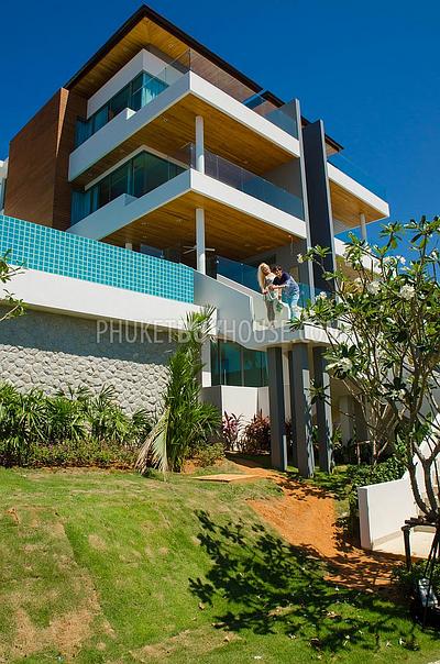 RAW4264: Magnificent Six Bedroom Sea-View Villa. Photo #35