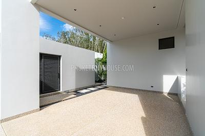 TAL7352: Modern Tropical Villa with 3 bedrooms in Thalang. Photo #14
