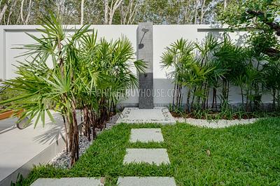 TAL7352: Modern Tropical Villa with 3 bedrooms in Thalang. Photo #19