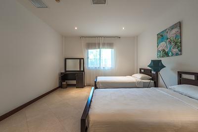 BAN21783: Two Bedroom Apartment Minutes Away from Bang Tao Beach. Photo #11
