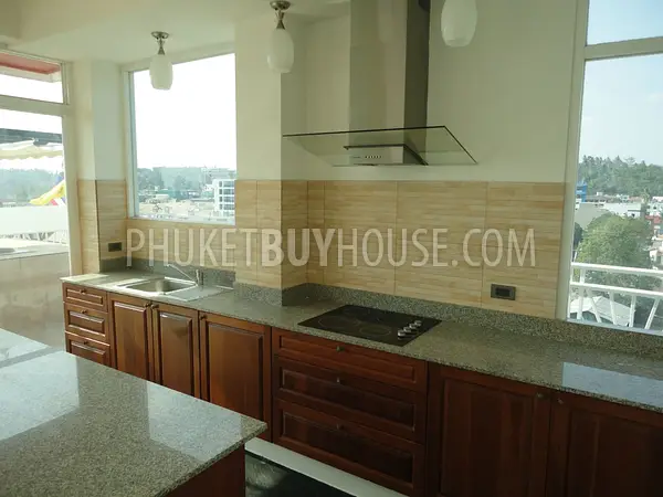 KAT4282: Majestic penthouse with an internal Jacuzzi in Kata Beach. Fotoğraf #27