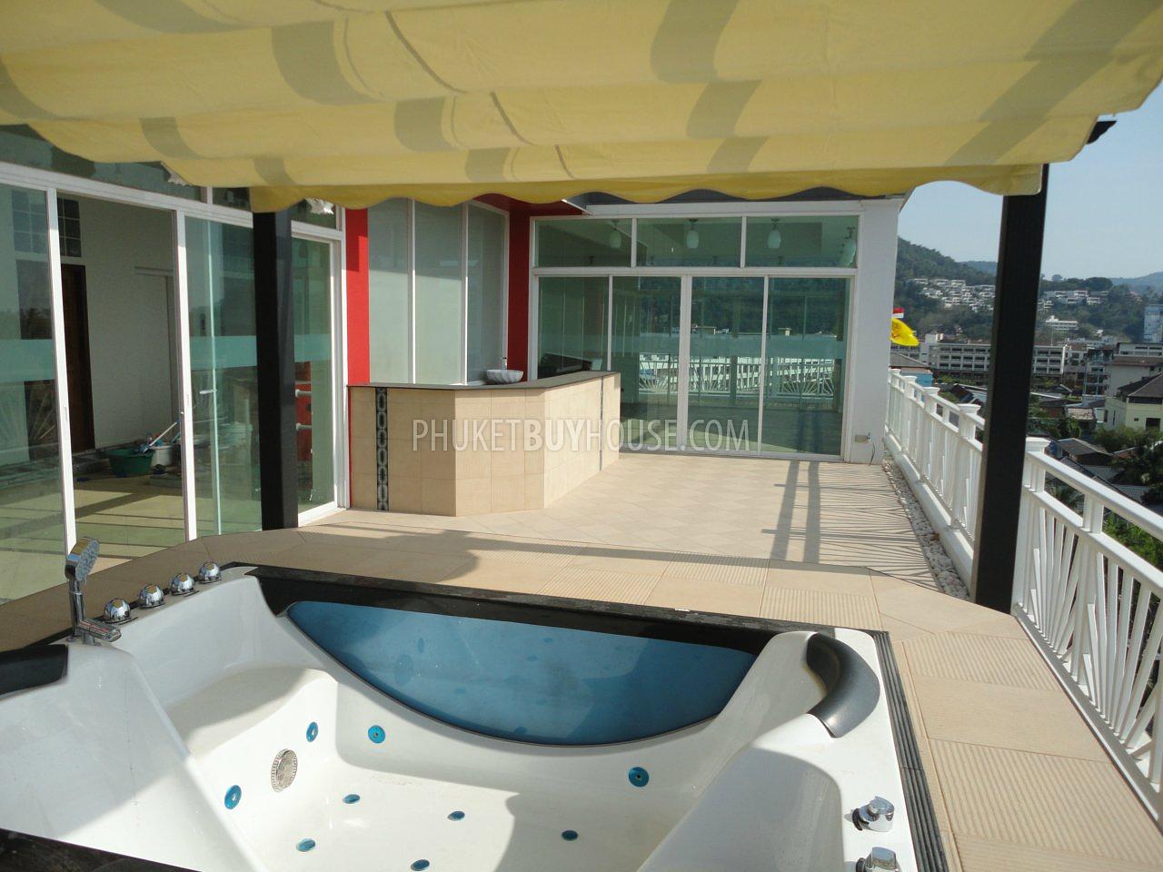 KAT4282: Majestic penthouse with an internal Jacuzzi in Kata Beach. Photo #29