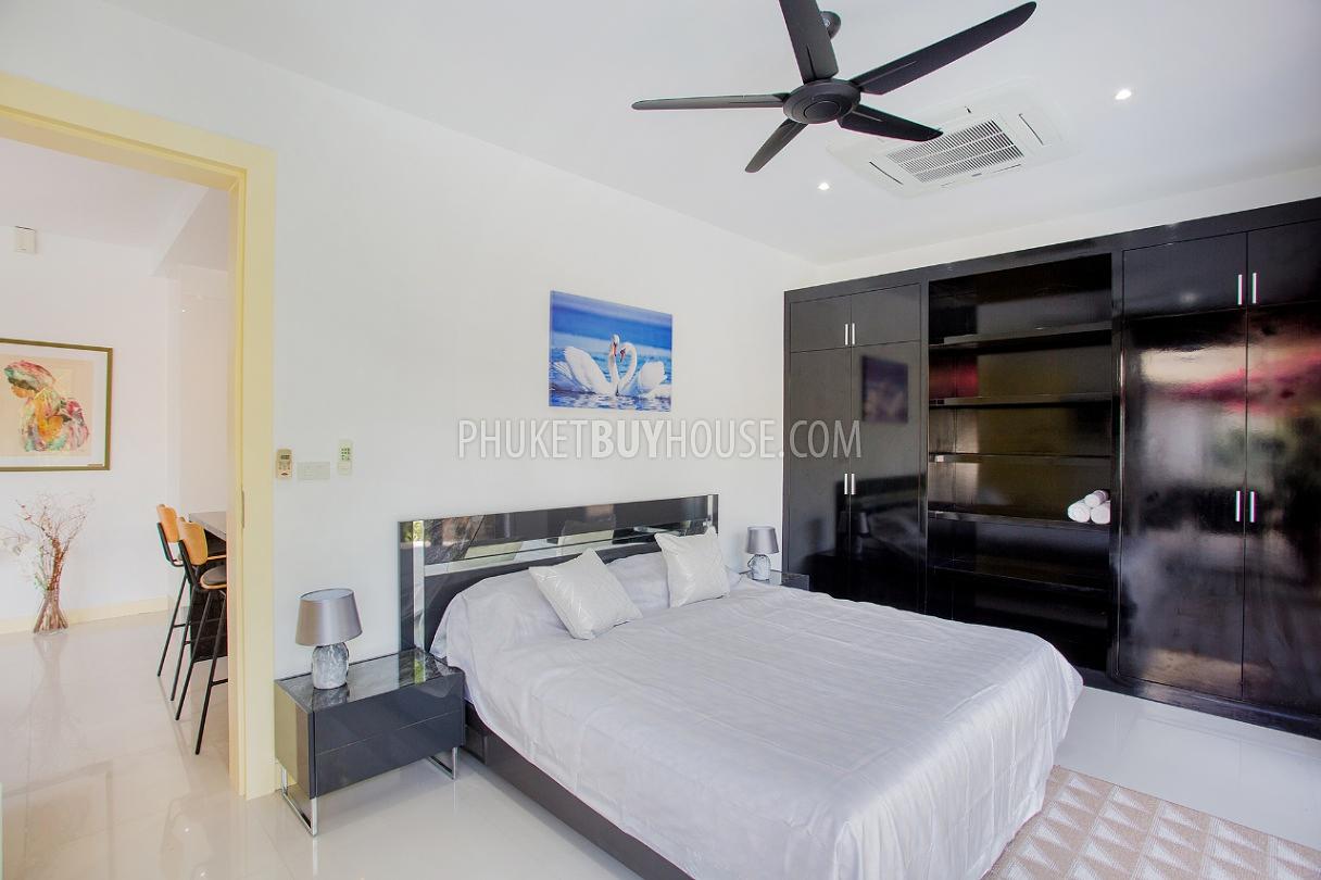RAW21847: A Gorgeous 4-Bedroom Villa For Sale On Nai Harn Beach. Photo #13