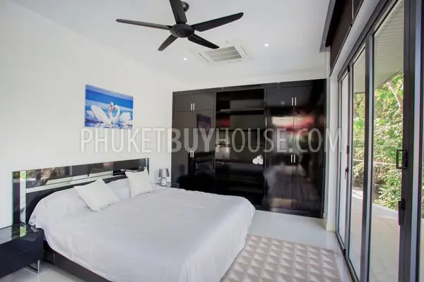RAW21847: A Gorgeous 4-Bedroom Villa For Sale On Nai Harn Beach. Photo #50