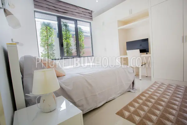 RAW21847: A Gorgeous 4-Bedroom Villa For Sale On Nai Harn Beach. Photo #45
