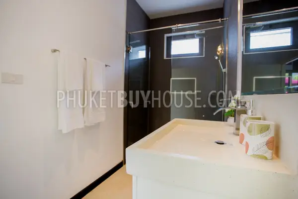 RAW21847: A Gorgeous 4-Bedroom Villa For Sale On Nai Harn Beach. Photo #28