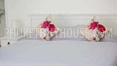 RAW21847: A Gorgeous 4-Bedroom Villa For Sale On Nai Harn Beach. Photo #18