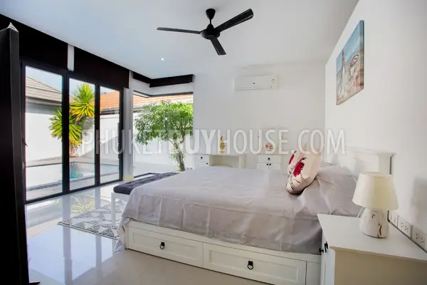 RAW21847: A Gorgeous 4-Bedroom Villa For Sale On Nai Harn Beach. Photo #65