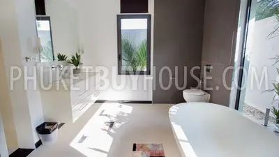 RAW21847: A Gorgeous 4-Bedroom Villa For Sale On Nai Harn Beach. Photo #83