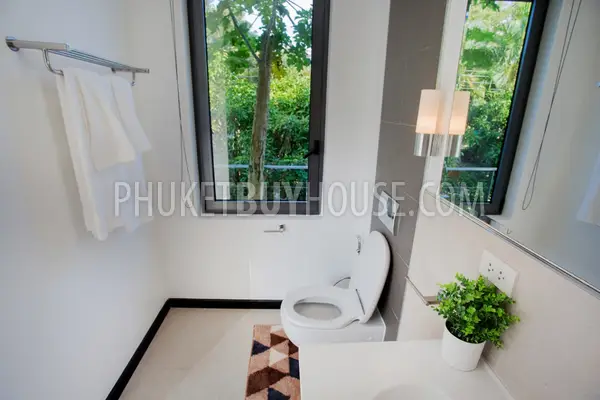 RAW21847: A Gorgeous 4-Bedroom Villa For Sale On Nai Harn Beach. Photo #44