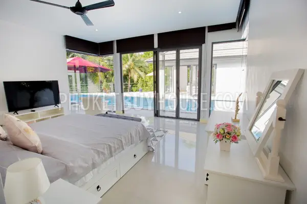RAW21847: A Gorgeous 4-Bedroom Villa For Sale On Nai Harn Beach. Photo #46