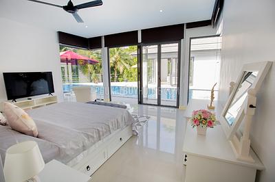 RAW21847: A Gorgeous 4-Bedroom Villa For Sale On Nai Harn Beach. Photo #46