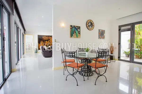 RAW21847: A Gorgeous 4-Bedroom Villa For Sale On Nai Harn Beach. Photo #70