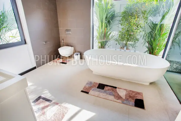RAW21847: A Gorgeous 4-Bedroom Villa For Sale On Nai Harn Beach. Photo #87