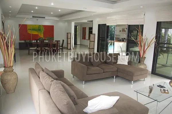 NAI4351: Beautiful 4 bedrooms pool villa in Naiharn. Photo #5