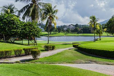 KAT4487: 2 Bedroom Apartment in Golf Course. Photo #2