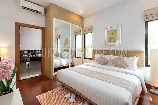 BAN4500: Large Modern 3 bedroom Villa with Private Swimming Pool in Bang Tao. Photo #3