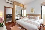 BAN4500: Large Modern 3 bedroom Villa with Private Swimming Pool in Bang Tao. Thumbnail #3