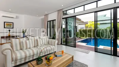 BAN4500: Large Modern 3 bedroom Villa with Private Swimming Pool in Bang Tao. Photo #6