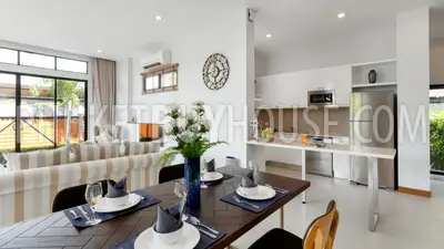 BAN4500: Large Modern 3 bedroom Villa with Private Swimming Pool in Bang Tao. Photo #8