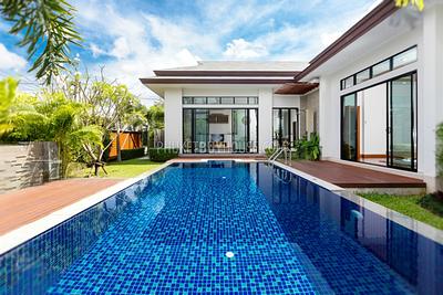 BAN4500: Large Modern 3 bedroom Villa with Private Swimming Pool in Bang Tao. Photo #12
