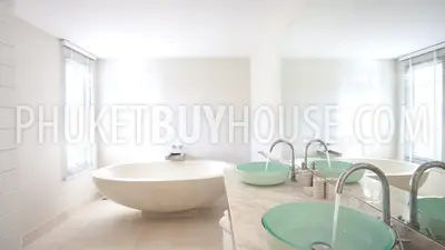 NAI4529: Spacious villa near Nai Harn beach. Photo #5