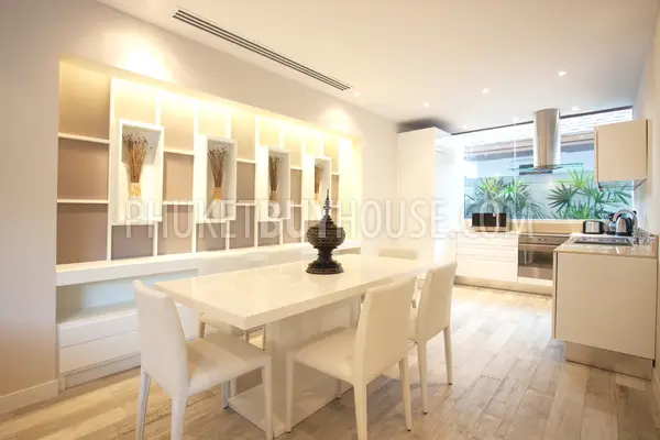 NAI4529: Spacious villa near Nai Harn beach. Photo #9