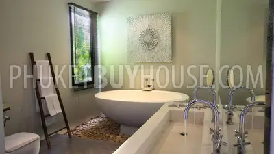 NAI4533: Beautifully designed Villa. Photo #9