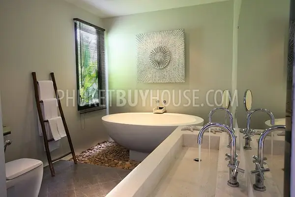 NAI4533: Beautifully designed Villa. Photo #9