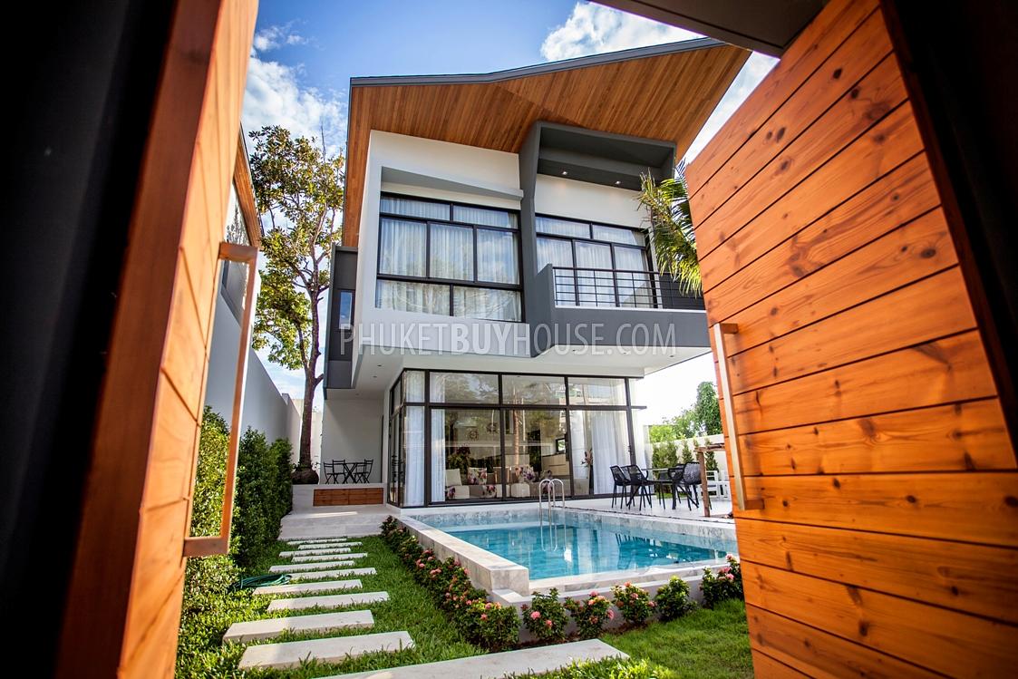 RAW4540: Trendy 3 Bedroom Pool villa for sale in Phuket. Photo #1
