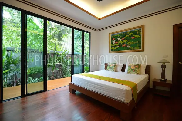 CHE4554: 3 Bedroom villa with private pool overlook to the Lake : Located in Cherng Thalay. Photo #1