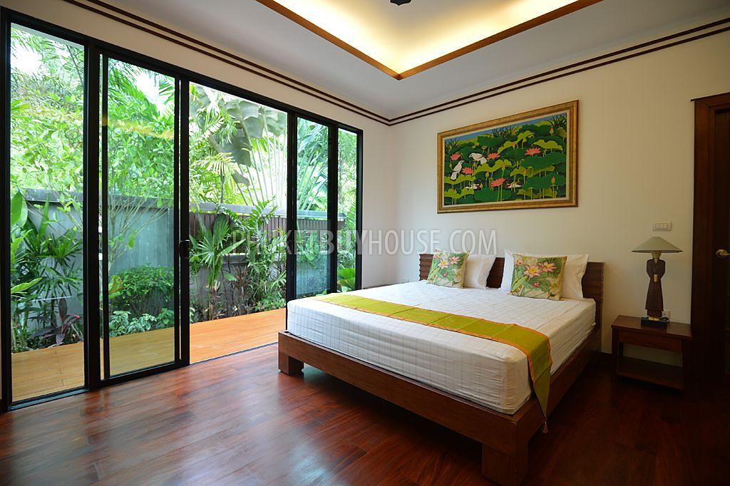 CHE4554: 3 Bedroom villa with private pool overlook to the Lake : Located in Cherng Thalay. Photo #1