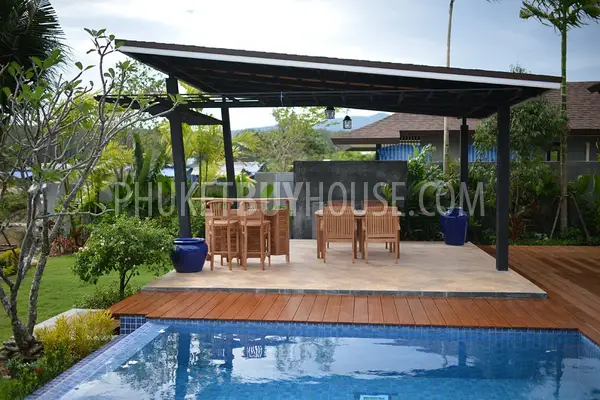 CHE4554: 3 Bedroom villa with private pool overlook to the Lake : Located in Cherng Thalay. Photo #2
