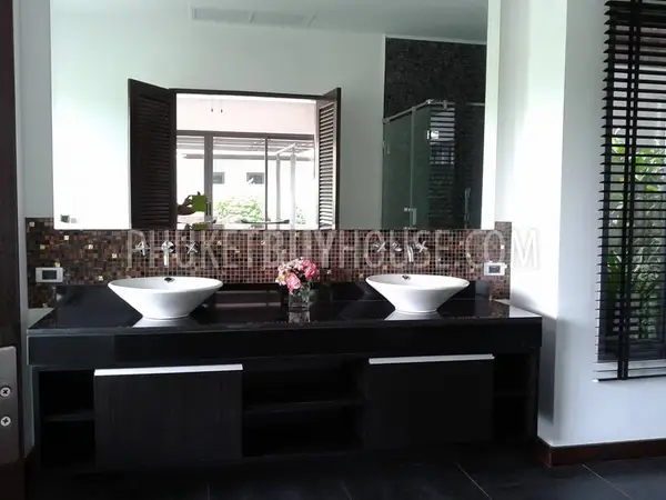 CHE4554: 3 Bedroom villa with private pool overlook to the Lake : Located in Cherng Thalay. Photo #11