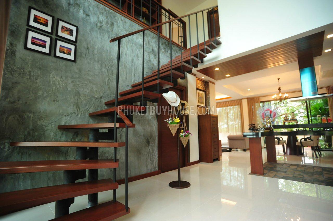 CHE4556: 3 Bedroom Fully Furnished Pool Villa. Photo #4