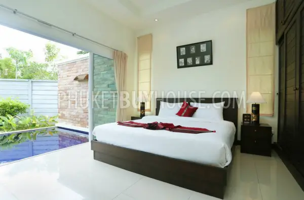 LAY4514: Garden Villa in Laguna area. Photo #4