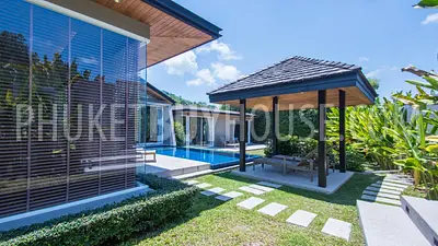 LAY4525: Tropical modern villa with 4 bedrooms on Phuket. Photo #1