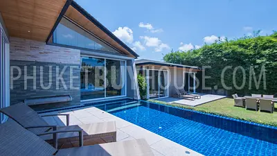 LAY4525: Tropical modern villa with 4 bedrooms on Phuket. Photo #4